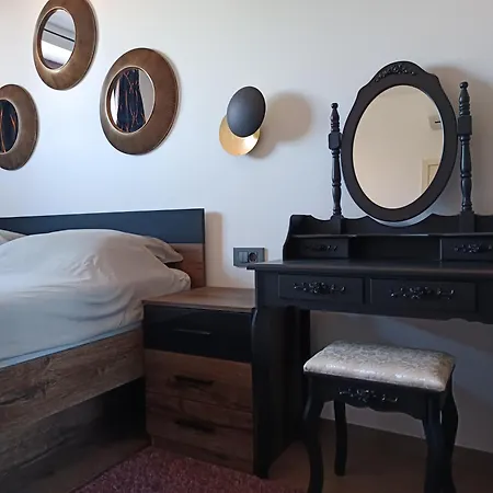 Apartment Parentina *